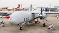 Loại máy bay không người lái trinh sát chiến đấu đường dài tầm trung và cao không TW328 do Công ty  Công nghệ Tengden Tứ Xuyên nghiên cứu phát triển.