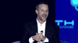 Ông Adam Boehler, Giám đốc điều hành của Tập đoàn Tài chính Phát triển Quốc tế Hoa Kỳ cho rằng chiến lược “Vành đai, con đường” của Trung Quốc nhất định sụp đổ.