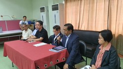 Đại diện WHO ở Philippines thông báo về tình hình dịch bệnh (Ảnh: Đông Phương)