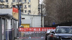 Một khu phố ở Bắc Kinh thực hiện quản lý khép kín, cấm người ngoài ra vào (Ảnh: mybluemix.net)