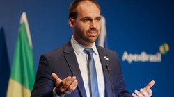Ông Eduardo Bolsonaro gây nên cuộc khẩu chiến giữa Trung Quốc với Brazil với phát biểu: “Thủ phạm gây ra cuộc khủng hoảng dịch bệnh COVID-19 là Trung Quốc” (Ảnh: Globo).