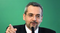 Bộ trưởng Giáo dục Brazil Abraham Weintraub chỉ trích Trung Quốc là nơi bắt nguồn của virus Corona mới gây đại dịch COVID-19 toàn cầu (Ảnh: AFP).