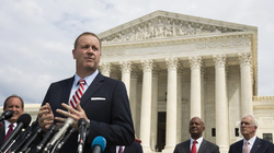 ông Eric Schmitt, Tổng chưởng lý bang Missouri, người khởi xướng vụ kiện Trung Quốc gây ra đại dịch COVID-19 toàn cầu lẽ ra có thể ngăn chặn được (Ảnh: SCMP).