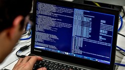 Chuyên gia an ninh mạng của Google cáo buộc các nhóm tin tặc của Trung Quốc và Iran tìm cách xâm nhập hộp thư điện tử của đội ngũ tranh cử của các ông Joe Biden và Donald Trump (Ảnh:6do)