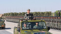 Dư luận quốc tế ngày càng lo ngại về sự trỗi dậy của Trung Quốc, nhất là việc gia tăng sức mạnh quân sự (Ảnh: Tân Hoa xã).