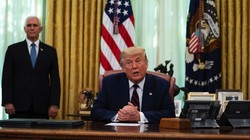 Ngày 7/9, khi họp báo tại Nhà Trắng, Tổng thống Donald Trump lại nói kinh tế Mỹ và Trung Quốc tách rới nhau sẽ đưa Mỹ trở thành siêu cường sản xuất và mãi mãi chấm dứt phụ thuộc vào Trung Quốc  (Ảnh: AFP).