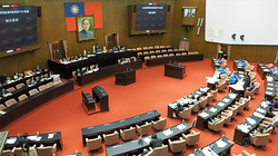 Viện lập pháp Đài Loan đã thông qua hai dự luật quan trọng về nối lại quan hệ với Mỹ và yêu cầu Mỹ giúp bảo vệ Đài Loan khiến Trung Quốc tức giận (Ảnh: China Times).