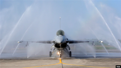 Máy bay chiến đấu F-16V được Mỹ bán cho Đài Loan năm 2019 (Ảnh: VOA).