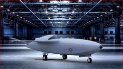 Quân đội Mỹ gấp rút phát triển UAV chiến đấu sử dụng trí tuệ nhân tạo nhằm nhanh chóng thay đổi cục diện chiến trường (Ảnh: Creaders).