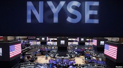 Từ ngày 11/1/2021, ba công ty viễn thông nhà nước Trung Quốc sẽ bị hủy niêm yết trên sàn New York do liên quan đế quân đội Trung Quốc (Ảnh: Reuters)