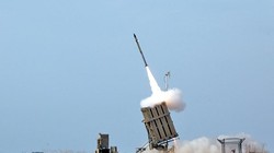 Hệ thống Iron Dome phóng tên lửa đánh chặn (Ảnh: wiki).