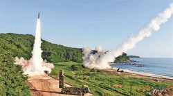 Quân đội Hàn Quốc phóng thử tên lửa Hyunmoo-2 có tầm bắn 300km (Ảnh: 81.cn).
