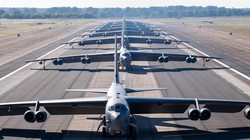 Mỹ sẽ chi hàng chục tỉ USD để nâng cấp phi đội 76 máy bay ném bom chiến lược B-52 (Ảnh: Chinatimres).