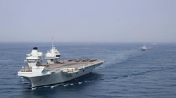 Nhóm tác chiến tàu sân bay HMS Queen Elizabeth của Anh đang hoạt động trên Biển Đông (Ảnh: AP). 