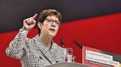 Bà Annegret Kramp-Karrenbauer , Bộ trưởng Quốc phòng Đức (Ảnh: Deutsche Welle).