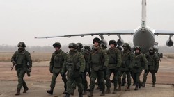 Lực lượng gìn giữ hòa bình CSTO đến Kazakhstan hôm 6/1 (Ảnh: AP).