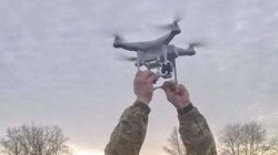 Hãng sản xuất máy bay không người lái DJI bị cáo buộc mở tính năng AeroScope cho Nga sử dụng trong cuộc chiến chống lại Ukraine (Ảnh: 6parrk).