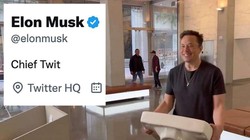 Đoạn tweet đầu tiên của Elon Musk sau khi sở hữu Twitter (Ảnh: Timeweekly).
