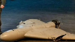 Một chiếc máy bay không người lái Shahed-136 bị rơi ở Ukraine còn gần như nguyên vẹn (Ảnh: Newtalk).