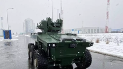 Robot chiến đấu công nghệ AI "Marker" của Nga được Moscow cho là vũ khí khắc chế xe tăng Mỹ và Đức ở chiến trường Ukraine (Ảnh: Sputnik).