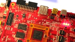 Ngày 31/3 cvp Nhật tuyên bố sẽ mở rộng quản chế xuất khẩu đối với 23 loại thiết bị sản xuất chip tiên tiến nhằm ngăn chặn bị sử dụng cho mục đích quân sự (Ảnh: HK01).