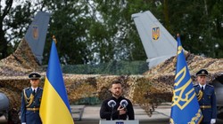 Tổng thống Zalensky thông báo về sự có mặt của F-16 tại Ukraine (Ảnh: Reuters).
