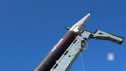 Tên lửa Palestine-2 của Houthi đã sử dụng đến oanh kích Tel Aviv (Ảnh: Sohu).