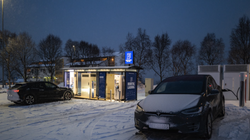 Cứ 100.000 dân Na Uy lại có 174 cọc sạc nhanh dùng cho xe điện. Ảnh: Ithome.