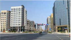 Khu mới Hùng An ở tỉnh Hà Bắc, đầu tư xây dựng lớn nhờ trái phiếu nhưng giờ đây vắng vẻ. Ảnh: Creaders.