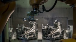 Sử dụng công nghệ mới để sản xuất các thành phần linh kiện nhôm cho ô tô. Ảnh: Raufoss Technology.