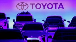 Công ty sản xuất xe ô tô lớn nhất thế giới Toyota. Ảnh minh họa CNBC.
