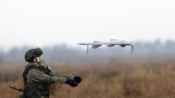 Quân nhân Nga sử dụng UAV KUB-BLA. Ảnh minh họa South Front.