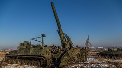 Súng cối 240 mm 2S4 "Tulip" Nga chiến đấu trên chiến trường Ukraine. Ảnh minh họa RG