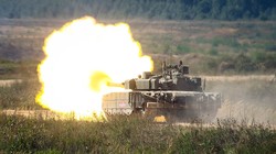 Xe tăng T-90M "Proryv" Nga pháo kích. Ảnh minh họa TopWar.