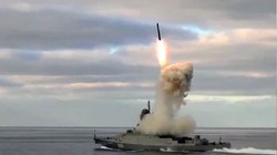 Hải quân Nga phóng tên lửa Kalibr trên biển Đen. Ảnh minh họa Rusvesna. 