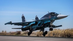 Máy bay ném bom chiến trường Su-34 "Vịt con" xuất kích. Ảnh minh họa RG