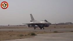 F-16 không quân Iraq xuất kích tiêu diệt khủng bố. Ảnh video South Front.