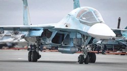 Máy bay ném bom chiến trường Su-34, trang bị tên lửa không đối đất Kh-29. Ảnh TopWar