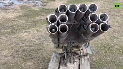 Hệ thống pháo phản lực - tên lửa Smerch. Ảnh minh họa video Bộ Quốc phòng Nga. 