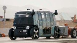 Thử nghiệm va chạm của robotaxi Zook. Ảnh minh họa video Zook