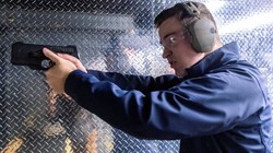 Nguyên mẫu Súng thông minh Biofire tại trụ sở Biofire Technologies ở Broomfield, Colorado, Mỹ, ngày 18/4/2022. Reuters/Matt Mills McKnight.