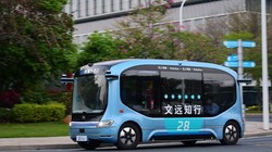 Xe bus tự hành robobus của công ty khởi nghiệp WeRide. Ảnh minh họa SCMP