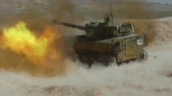 Quân đội Syria pháo kích vào chiến tuyến của Al-Qaeda ở Idlib. Ảnh South Front