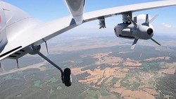 Phóng tên lửa hành trình thông minh Kemankes từ UAV Bayraktar TB2. Ảnh video Baykar