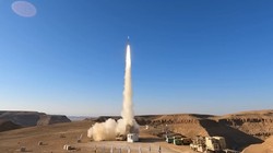 Quân đội Israel, công ty Rafael thử nghiệm thành công tên lửa phòng không David's Sling. Ảnh video Bộ Quốc phòng Israel. 