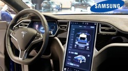 Xe điện Tesla, được trang bị chip Phần cứng 4 (HW 4.0). Ảnh Samsung. 