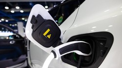 Giới thiệu sạc điện xe thể thao đa dụng Volvo AB XC40 tại triển lãm EV Trend Korea ở Seoul tháng 3/2022. Ảnh Bloomberg