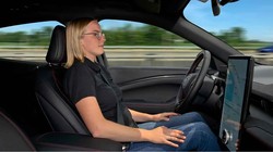 Hệ thống hỗ trợ tay lái BlueCruise của Ford ở Đức. Ảnh: Ford