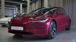 Công ty Tesla ra mắt phiên bản nâng cấp Model 3. Ảnh CleanTechnica.