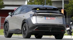 Mẫu xe điện Nissan-Ariya-Nismo, thử nghiệm trong khu phức hợp đua xe Nurburgring, Đức. Ảnh Auto Express.